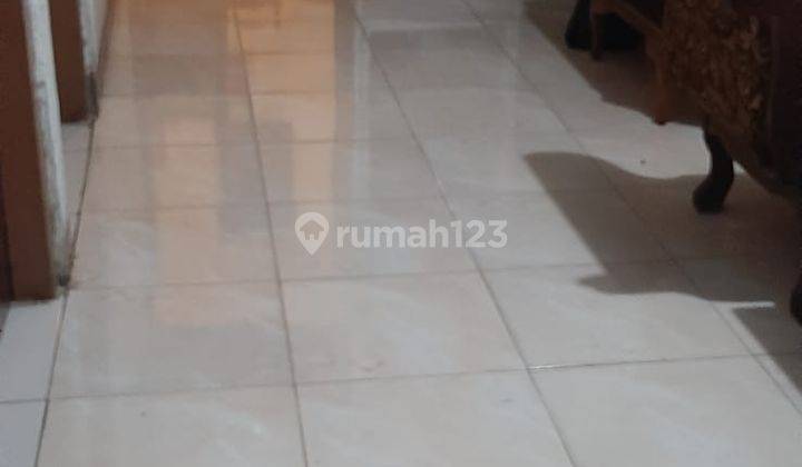 Dijual Rumah Siap Huni Dekat Dengan Sekolah Kampus di Utan Kayu Selatan Jakarta Timur 2