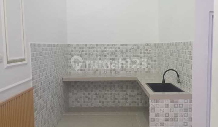 For rent beautiful and renovated house in Taman Harapan Baru. Bekasi 2 floors. 2