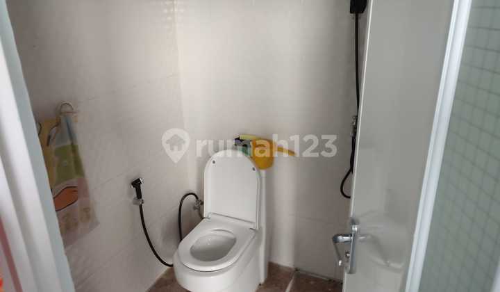 Dijual Rumah Kost 2 Lantai di Taman Harapan Baru (THB), Bekasi. 2