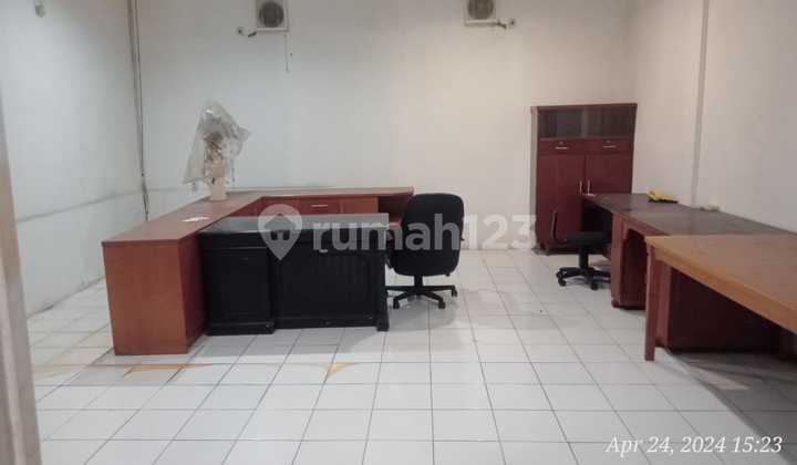 Disewakan Gudang Luas Strategis di Desa Setia Asih, Bekasi. 