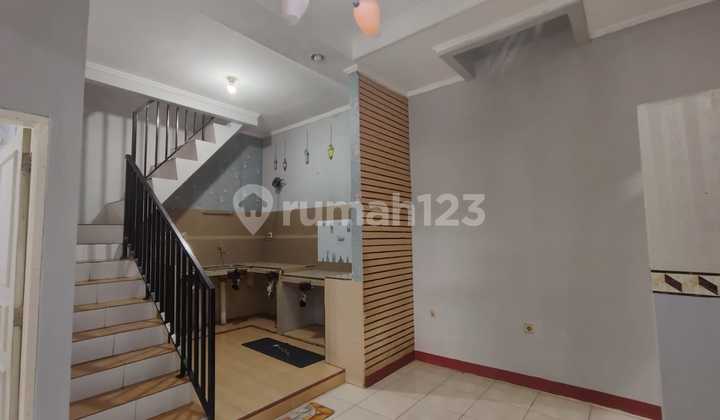 Dijual Rumah Strategis di Cluster Harapan Indah, Bekasi.