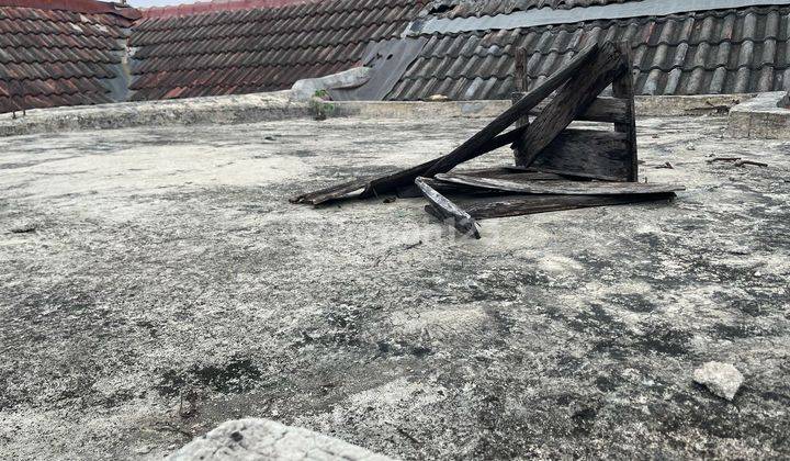 Dijual Rumah Butuh Renovasi di Taman Kebalen Bekasi  2