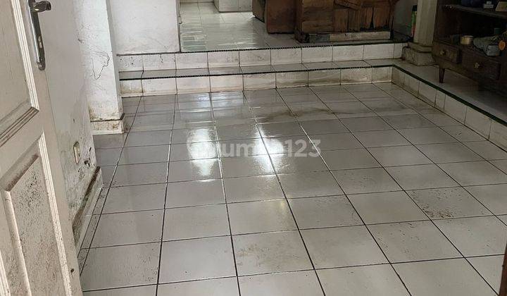 Dijual Rumah Butuh Renovasi di Taman Kebalen Bekasi  1