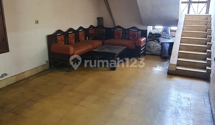 Rumah Jadul Bukaan Lebar Di Mainroad Buahbatu 1