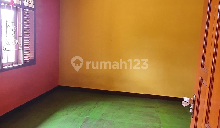 Comfortable 2-Story House in Katumiri, Cihanjuang, West Bandung