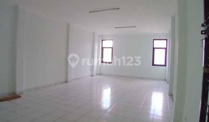 Ruko 5 Lantai Siap Pakai Di Mainroad Otista