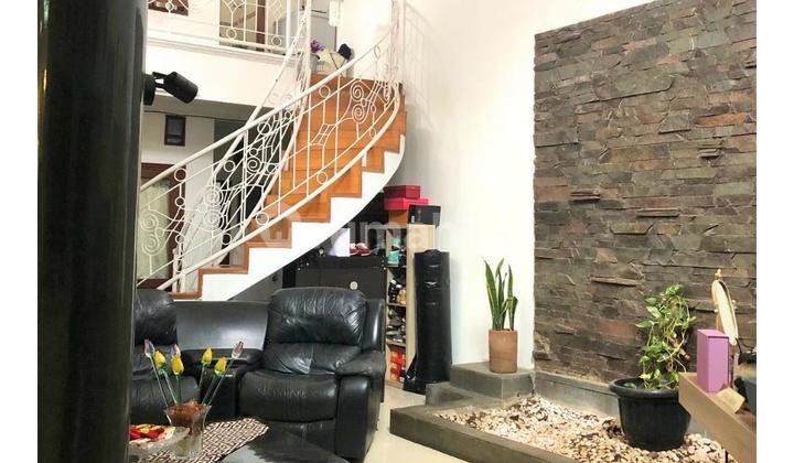 Good 3-Story House Ready to Use in Mitra Dago Antapani 2