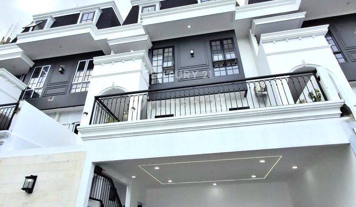 Rumah Luxury American Modern Classic Di Jakarta Selatan 7681  1