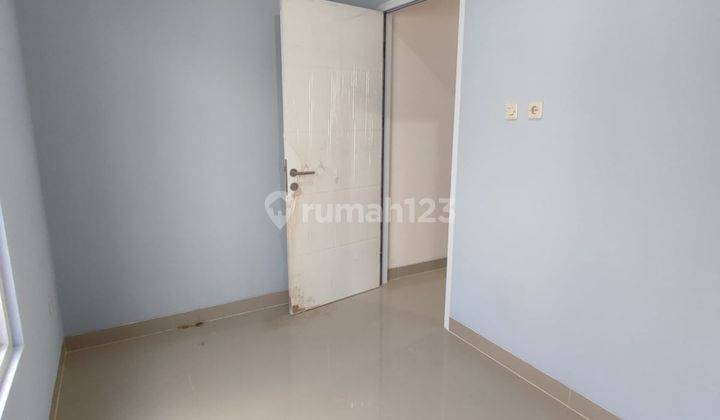 Rumah  Minimalis Modern Dua Lantai di Jakarta Pusat 1