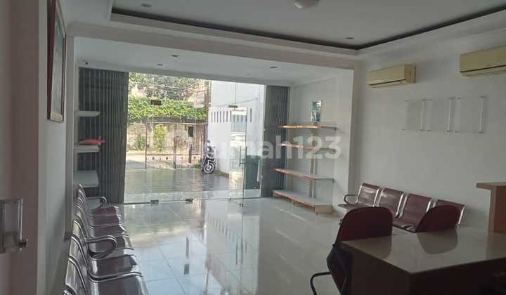 For Sale Ready-to-Use Shophouse Sunrise Garden West Jakarta 2