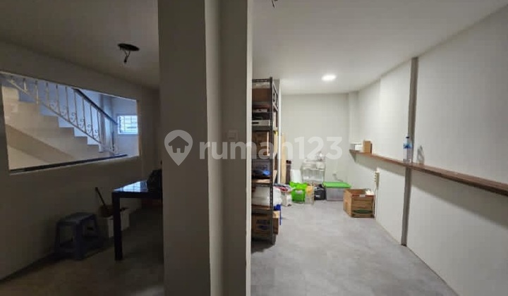 Dijual Rumah Kantor Taman Ratu Jakarta Barat 2