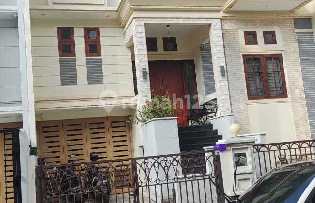 Dijual Rumah Di Lokasi Strategis Green Garden Jakarta Barat