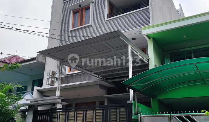 Ready-to-Occupy House in Jelambar, West Jakarta
