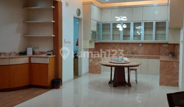 For Sale Luxury House Green Garden West Jakarta 2