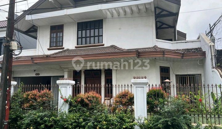Rumah Mewah Kemanggisan Jakarta Barat