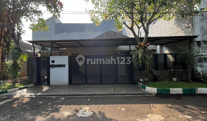 Rumah Lt 850M2 Patal Senayan Lingkungan Nyaman Asri, Area Komsersil Nego Turun Harga  1