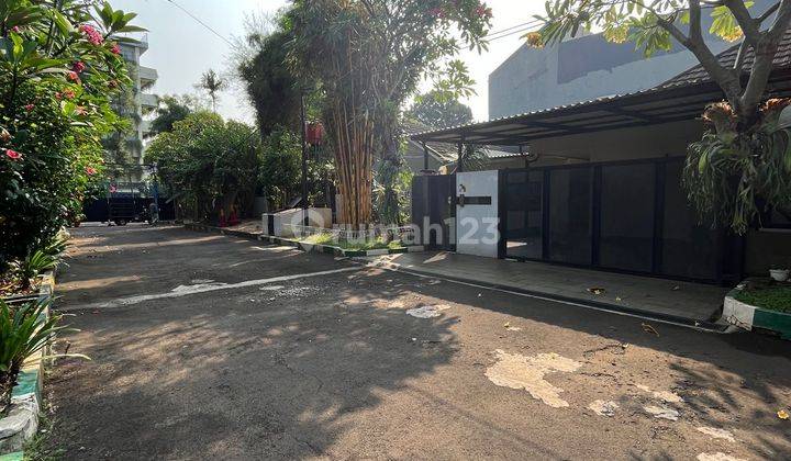 Rumah Lt 850M2 Patal Senayan Lingkungan Nyaman Asri, Area Komsersil Nego Turun Harga  2