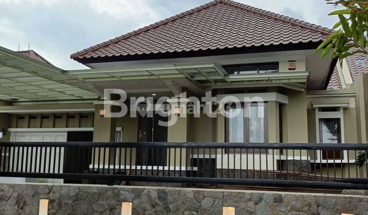 Luxury home with breathtaking lake and lush green views. Fully renovated KBP Kota Baru Parahyangan 1