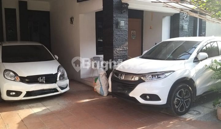 HOUSE FOR QUICK SALE IN BATUNUNGGAL BANDUNG WITH HOOK FACILITY