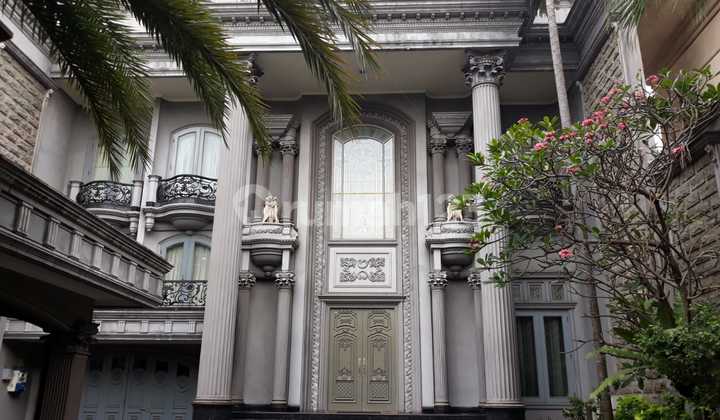 Dijual Rumah Mewah Di Lokasi Elite Siap Huni