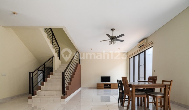 Rumah Siap Huni Rapih Semi Furnish Greencove Bsd Rumah Siap Huni Rapih Semi Furnish Greencove Bsd