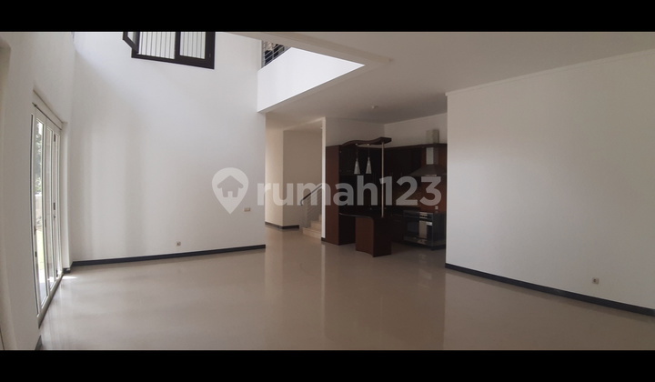 Minimalist Luxurious House Hook Citraland 2 floors  Semi Furnished Good House SHM - Certificate of Ownership in Citraland 2