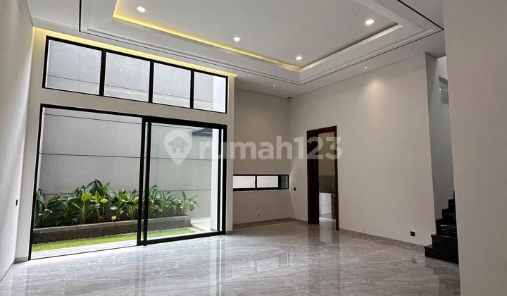 Rumah Modern Minimalis Baru Gress Citraland Surabaya Barat 2