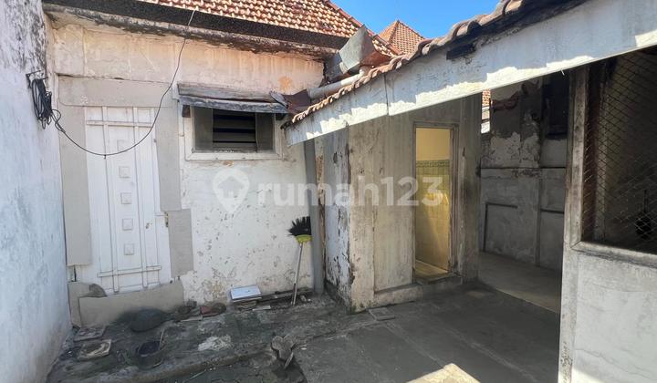 Rumah Tengah Kota! Cocok Buat Cafe Estetik! Jl. Musi Surabaya 2