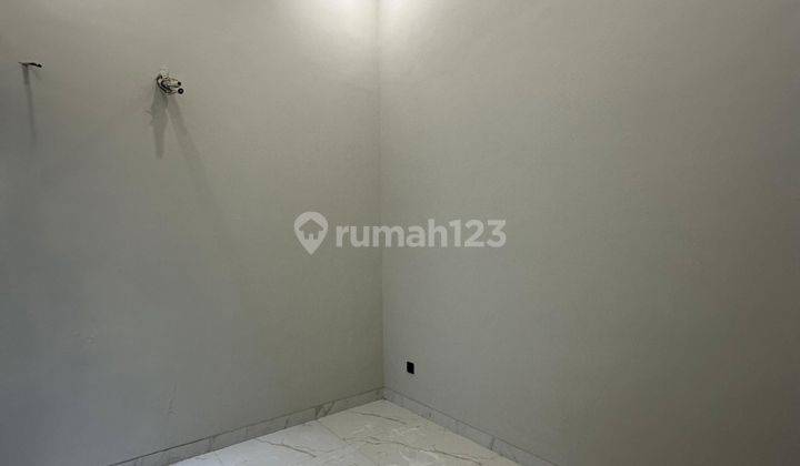 Rumah Modern Minimalis Siap Huni Citraland Utama Surabaya Barat