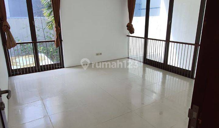 Rumah Minimalis Tropical Murah Graha Famili Surabaya Barat 2