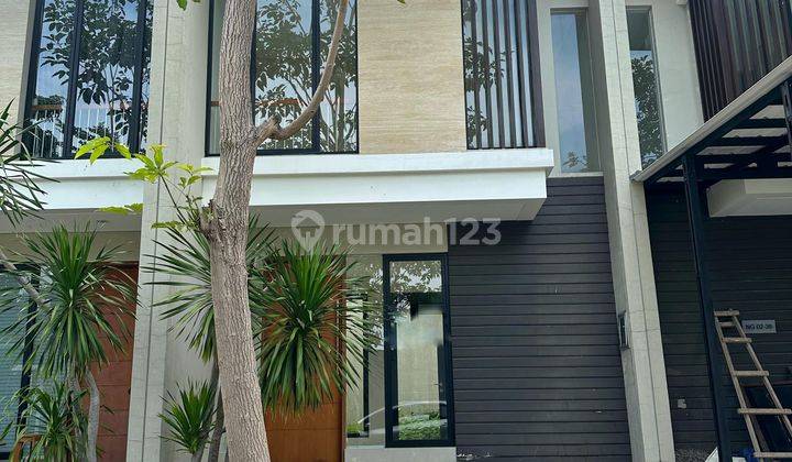 Rumah Minimalis Siap Huni Northwest Lake Citraland Surabaya Barat 1