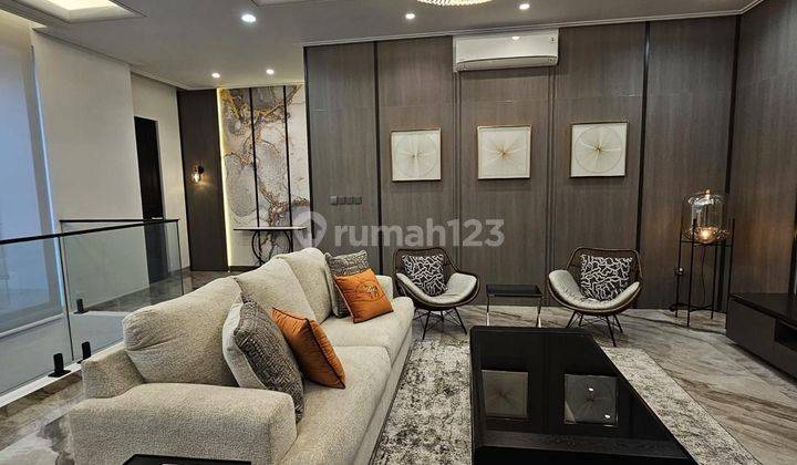 Luxury Premium House Graha Famili Surabaya Elegant High Class 2