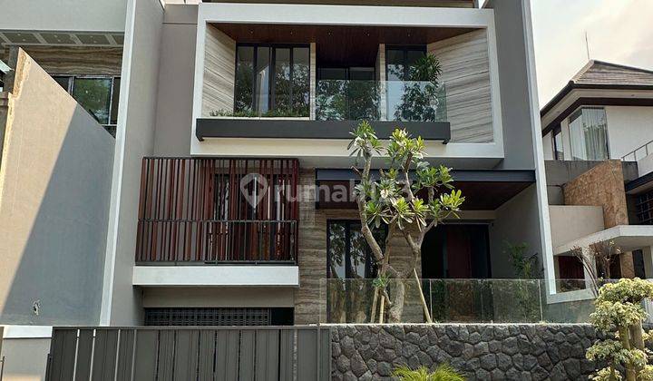 Rumah Mewah High Spec 2 Lantai Citraland Utama Surabaya Barat 2