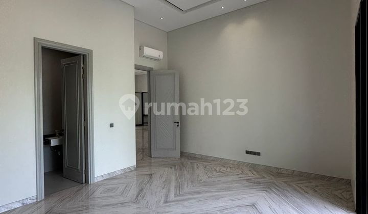 Baru Gress!! Mewah Split Level!! Pakuwon Indah Surabaya Barat 2