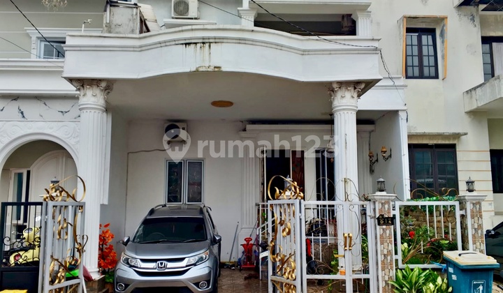 Rumah Modern 2 Lantai Di Tanah Baru Beji Depok