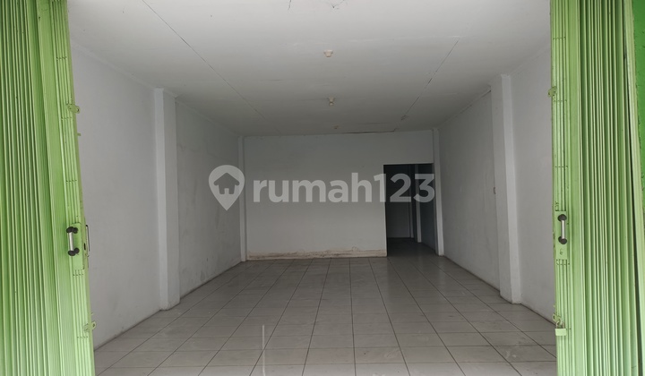 3-Story Ruko Diplaza Ciputat South Tangerang 2