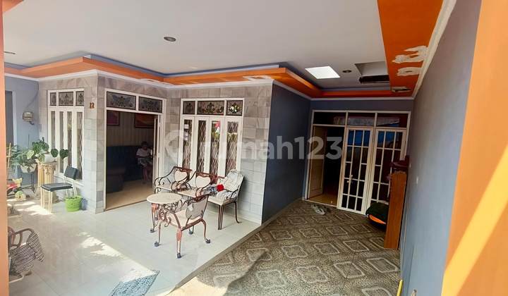 2-Story House in Taman Duta, Near Juanda Toll Road, Depok