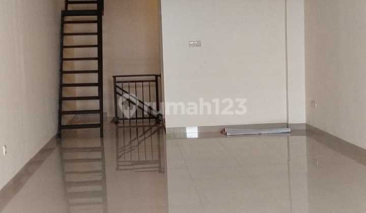 Dijual Ruko Pusat Kota Buah Batu 3 Lantai