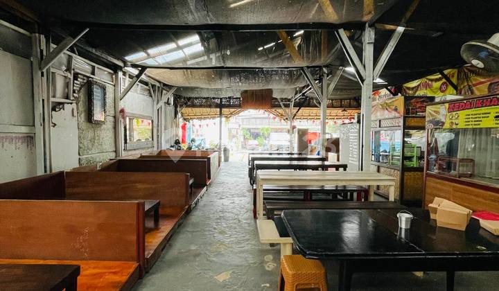 Commercial Space for Rent in Central Cimahi, Suitable for a Food Stall
Commercial Space for Rent in Central Cimahi, Suitable for Selling Food Commercial Space for Rent in Central Cimahi, Suitable for a Food Stall
Commercial Space for Rent in Central Cimahi, Suitable for Selling Food