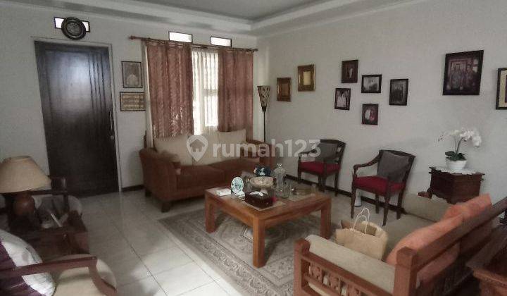 Dijual Rumah Full Furnish Kota Baru Parahyangan 1