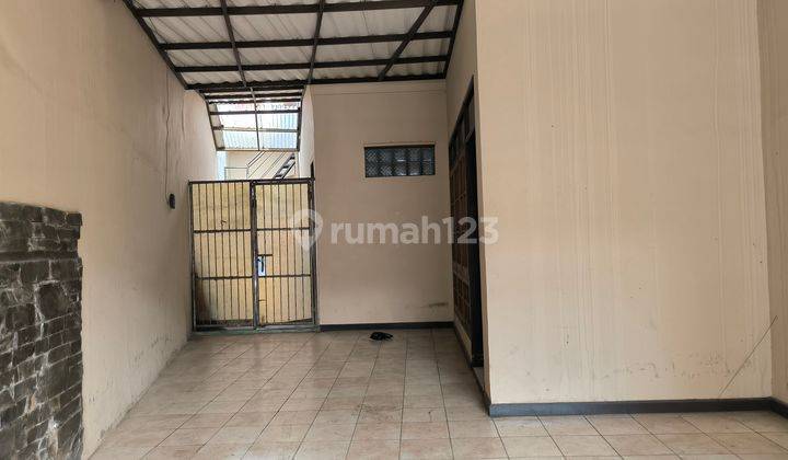 Disewakan : RUMAH Tengah Kota Turangga jl. Capricorn Bandung 1