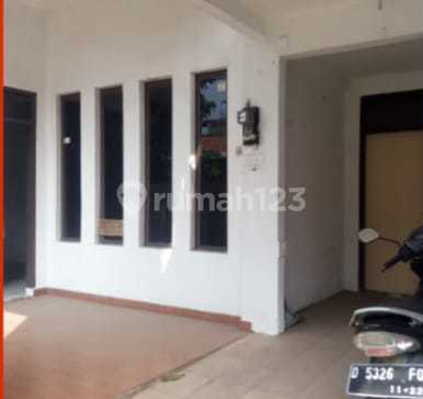 Disewakan Rumah Taman Kopo Indah 2 Lantai Siap Huni Disewakan Rumah Taman Kopo Indah 2 Lantai Siap Huni