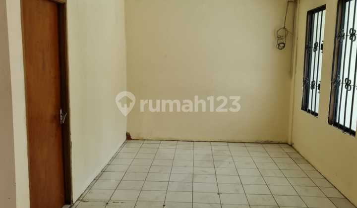 Dijual Rumahainroad Holis Strategis Cocok untuk Usaha Apapun 2