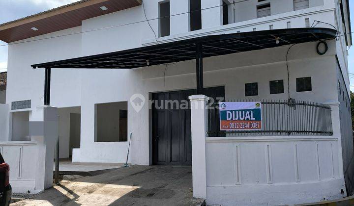 Dijual Rumah Usaha Kopo Permai 1