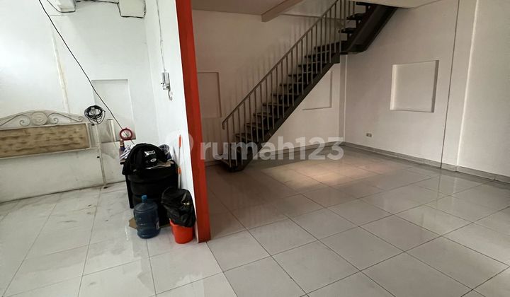 For Sale: Suryani Shop House, City Center, 3 Floors, Move-In Ready 2