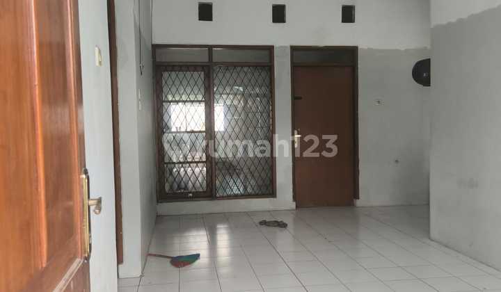 For Rent: Taman Kopo Indah 2 House, Spacious for Production Use 2