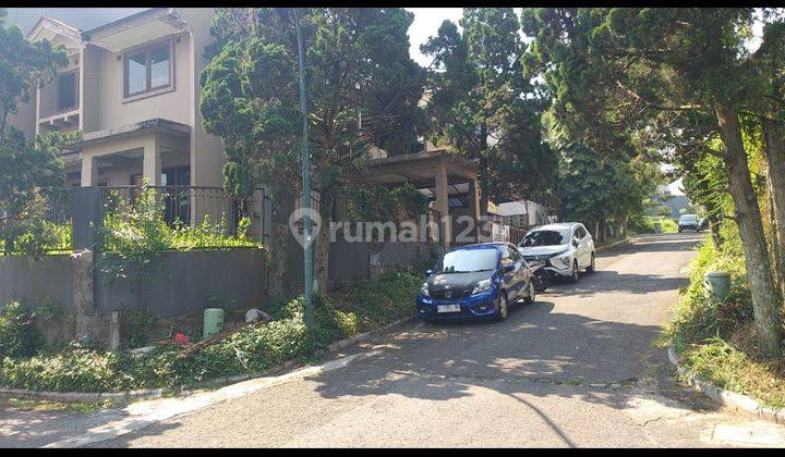 tampak depan dijual rumah hitung tanah saja
