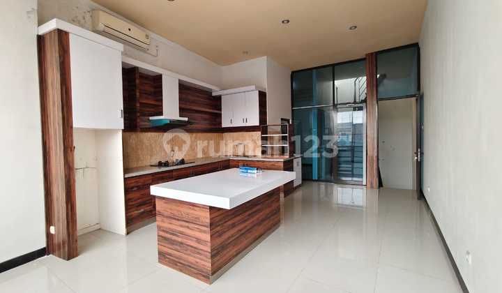 For Sale New 2½ Story Shop House Main Road Cimahi