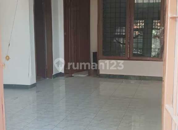 Dijual Rumah Taman Kopo Indah 2 Lantai Siap Huni