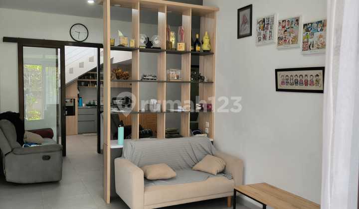 Dijual Rumah Taman Kopo Indah Full Furnished Sudah Renov